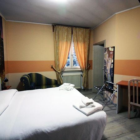 Albergo Ristorante La Bussola Clusone Zewnętrze zdjęcie