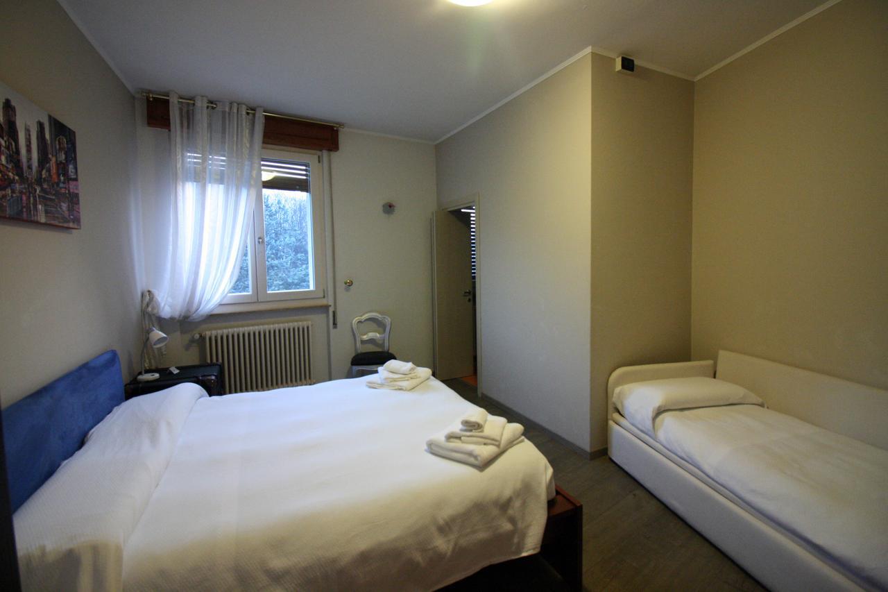 Albergo Ristorante La Bussola Clusone Zewnętrze zdjęcie